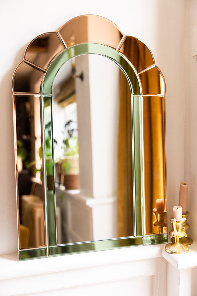 Joli miroir rose et vert d'inspiration Art déco