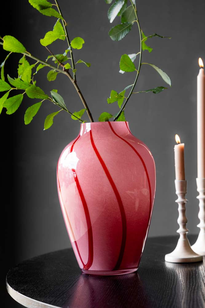 Magnifique vase tourbillonnant rose et rouge foncé