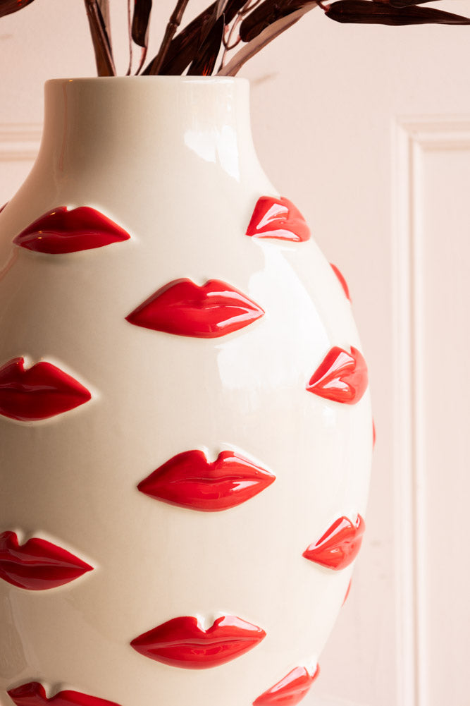 Grand vase à fleurs rouge « Embrasse-moi les lèvres »