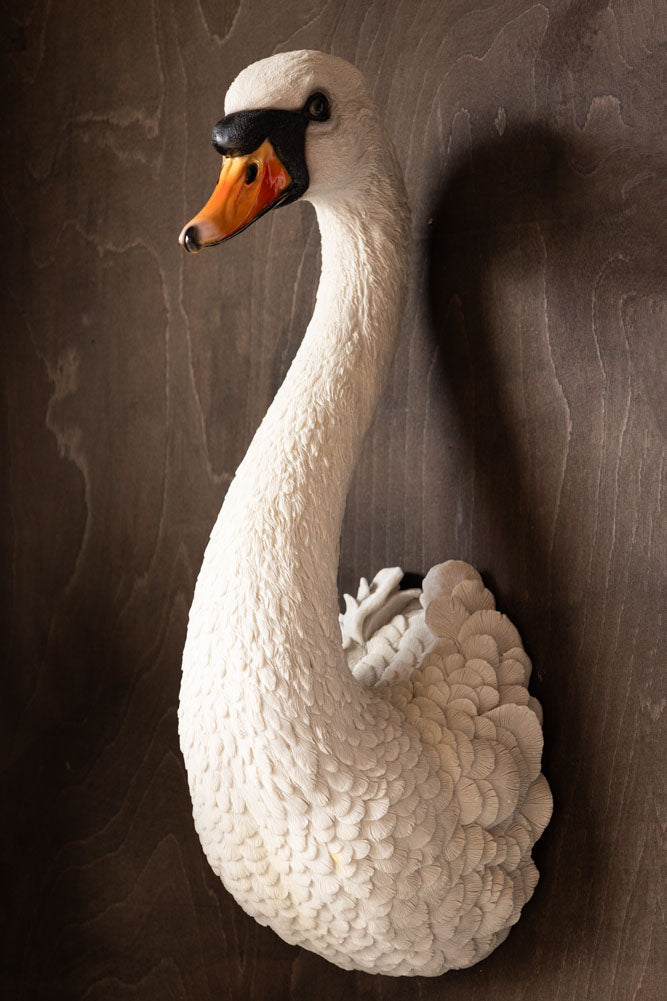 Grande décoration murale en fausse tête de cygne blanche