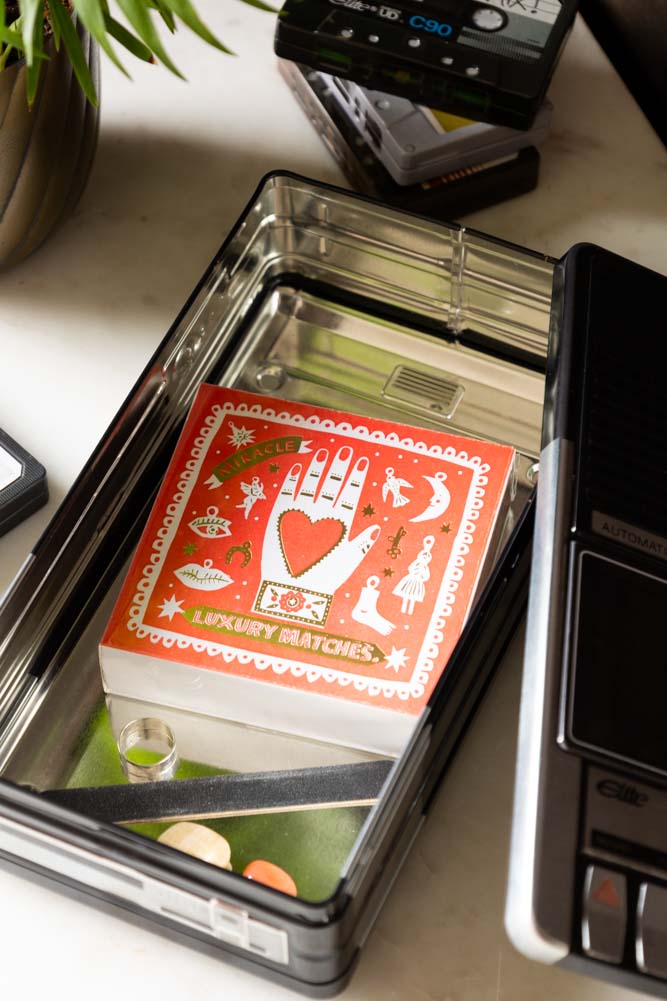 Boîte de rangement pour magnétophone à cassettes rétro