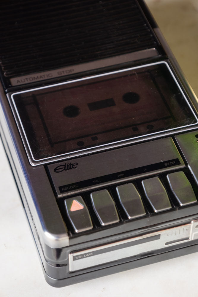 Boîte de rangement pour magnétophone à cassettes rétro